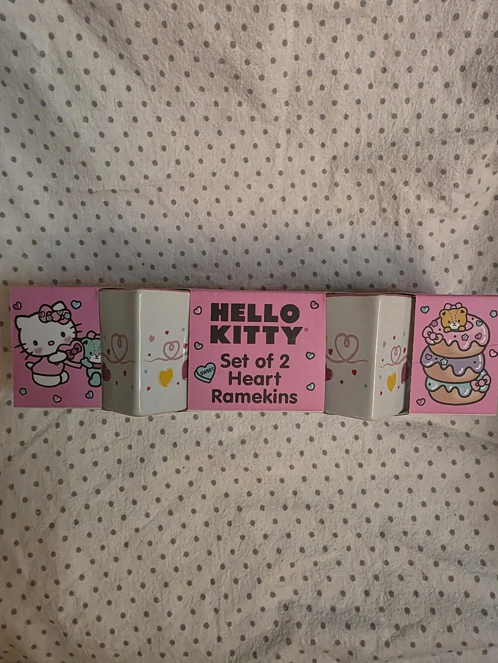 Hello Kitty Heart Ramekins Set of 2 Sanrio Ceramic Baking Gift Kitchen Bowls